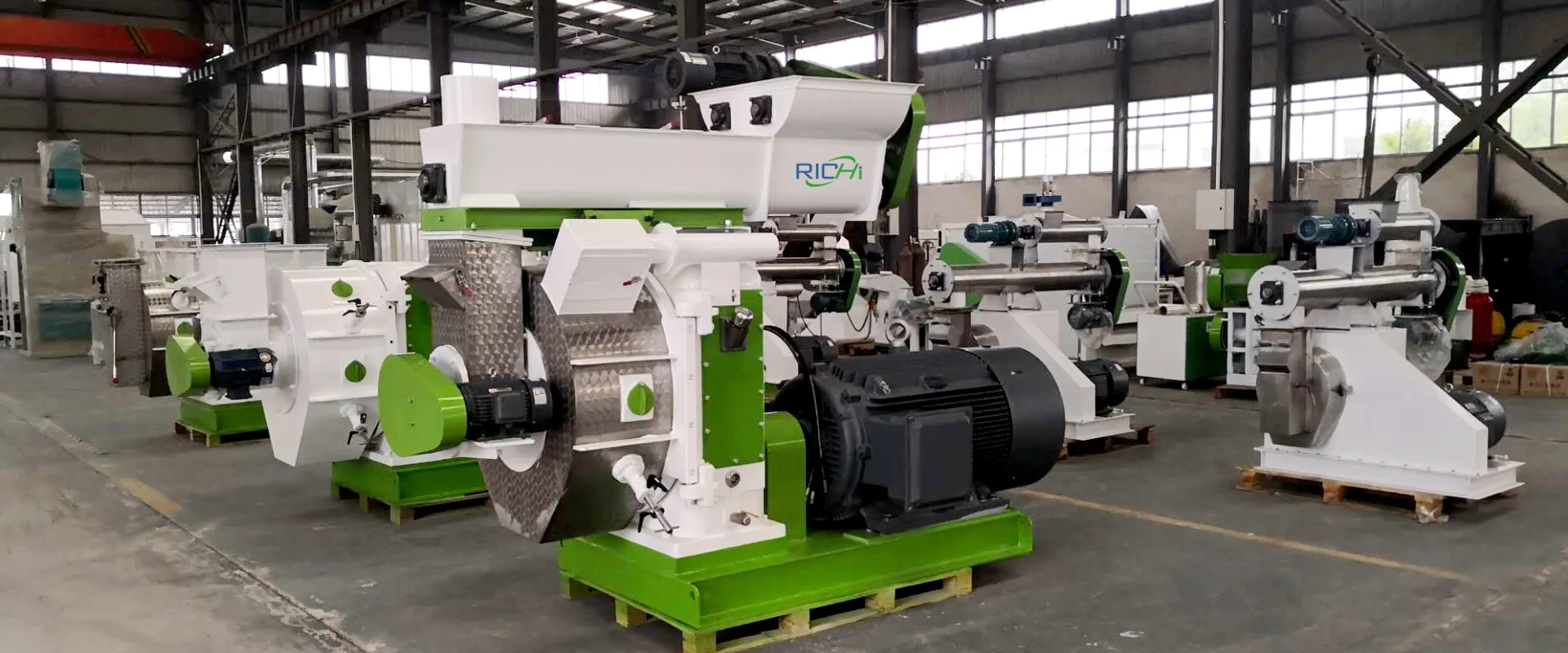 Sell used wood chippers — MachineryBarn buys Vermeer and Bandit chippers