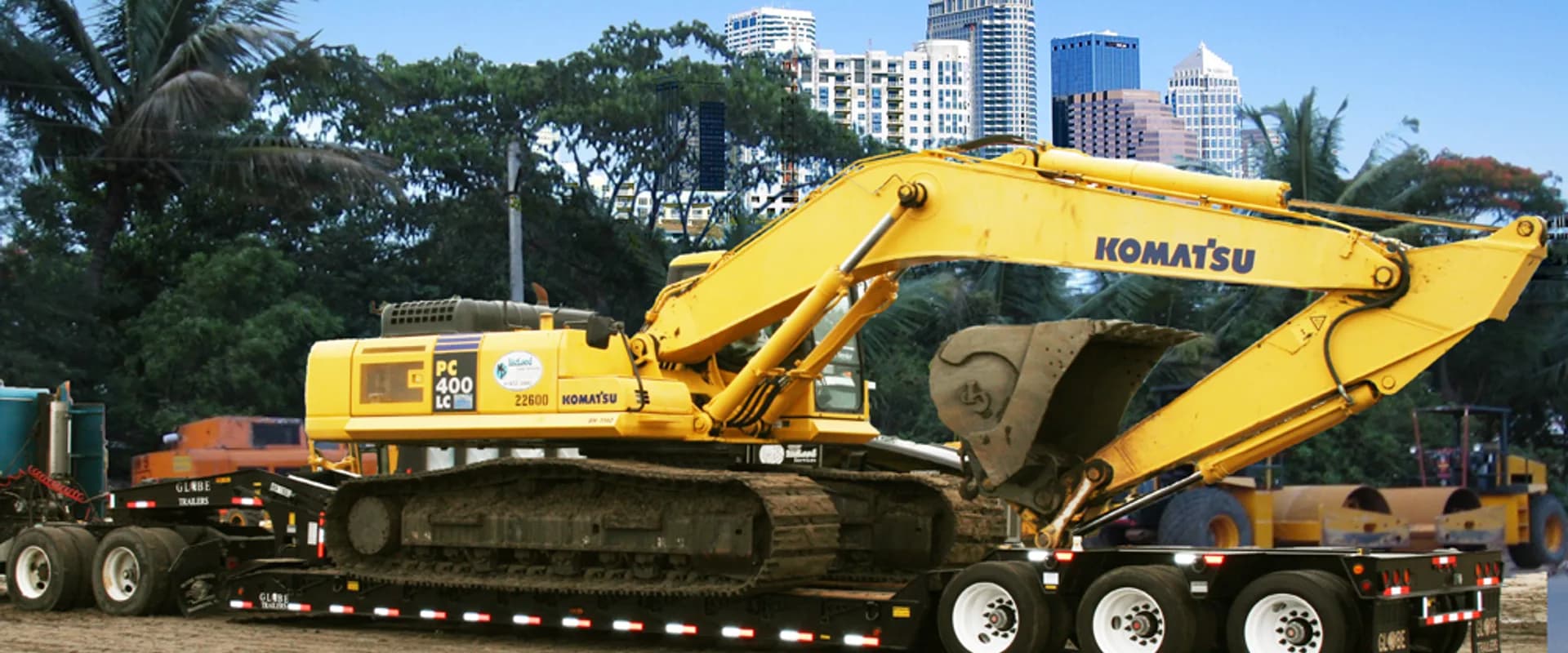Sell used lowboy trailers — MachineryBarn cash buyer for heavy haul trailers